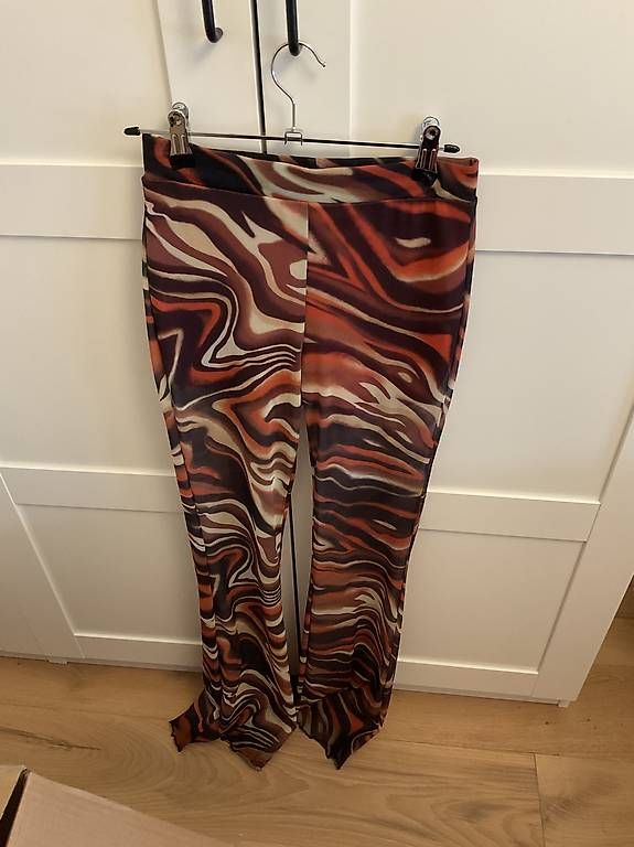 Pantalons: Wilde Hose – D'occasion à Wettingen par monikazefi