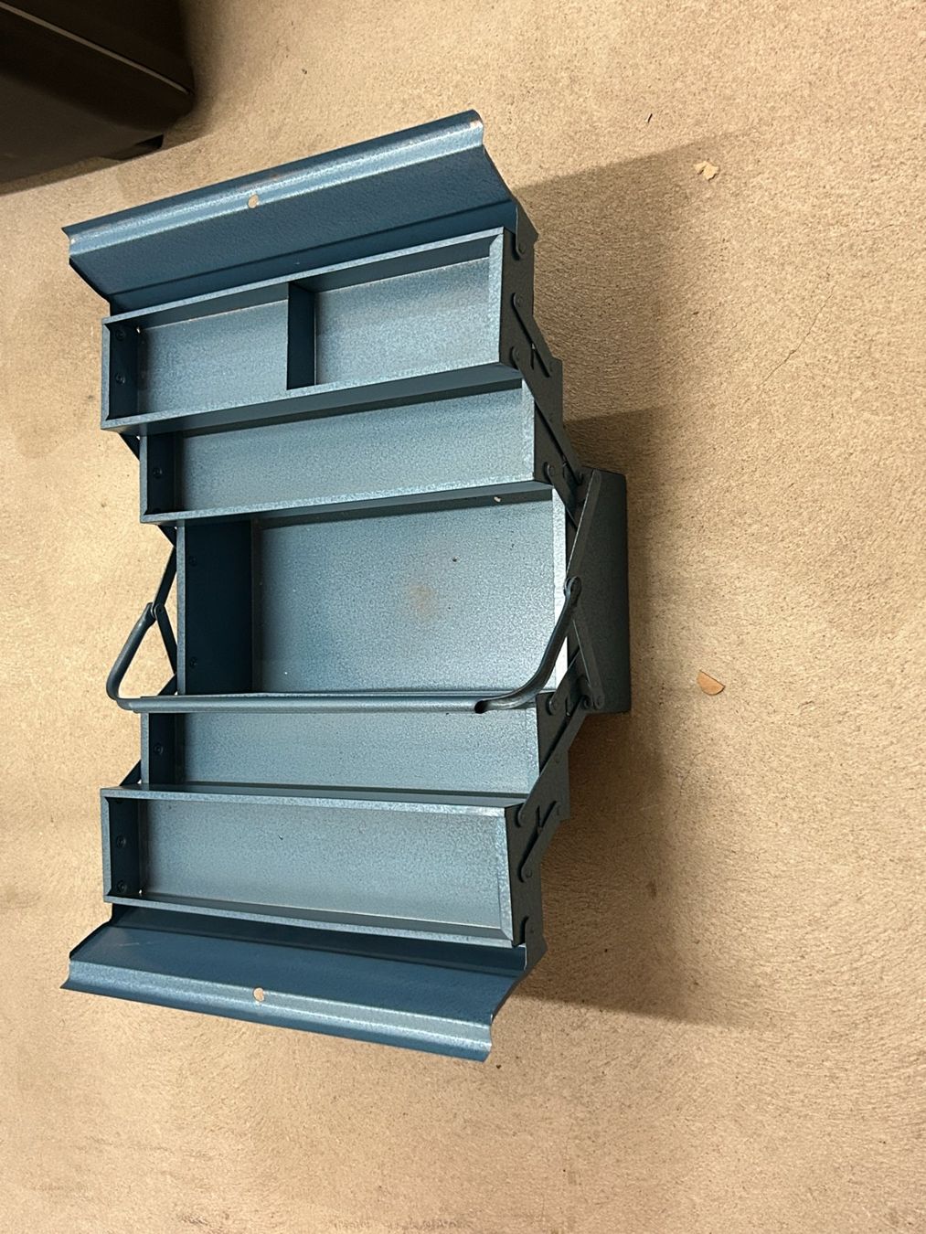 Autres articles pour la maison: Werkzeugkasten Metall – D'occasion à Basel par arm_gf7p 3