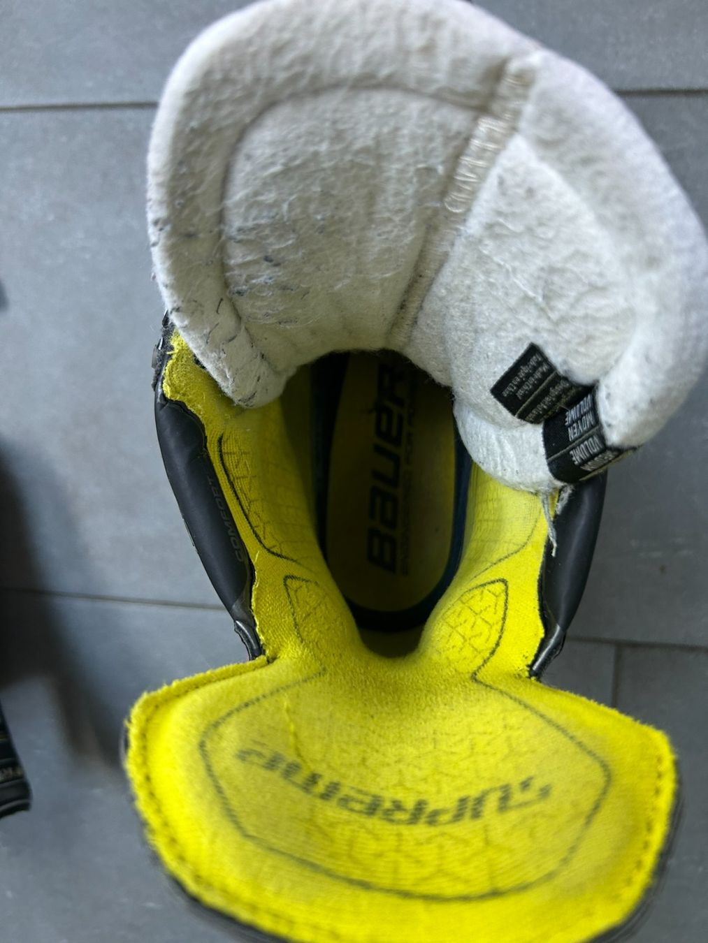 Bauer Pattini da ghiaccio: Bauer Supreme 3S Schlittschuhe, Gr. 9.5 Fit 2 – Usato da Iseltwald venduto da Waldisch 4