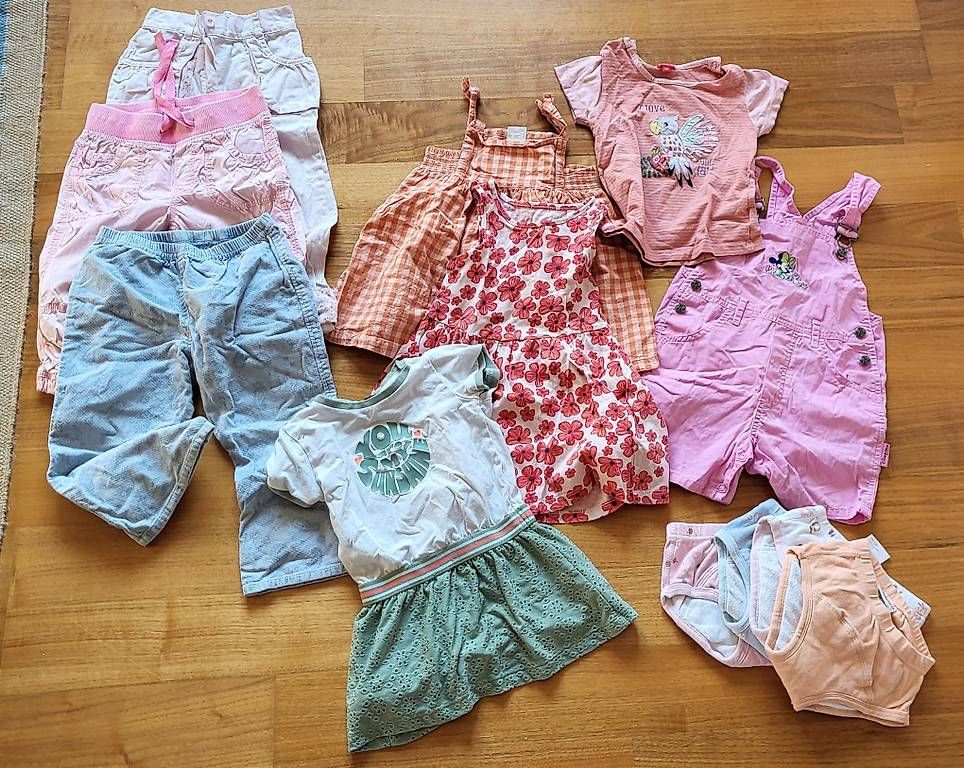 Kleiderpakete & -sets: Sommerkleiderpaket Grösse 92 – Gebraucht aus Muolen von Simi897