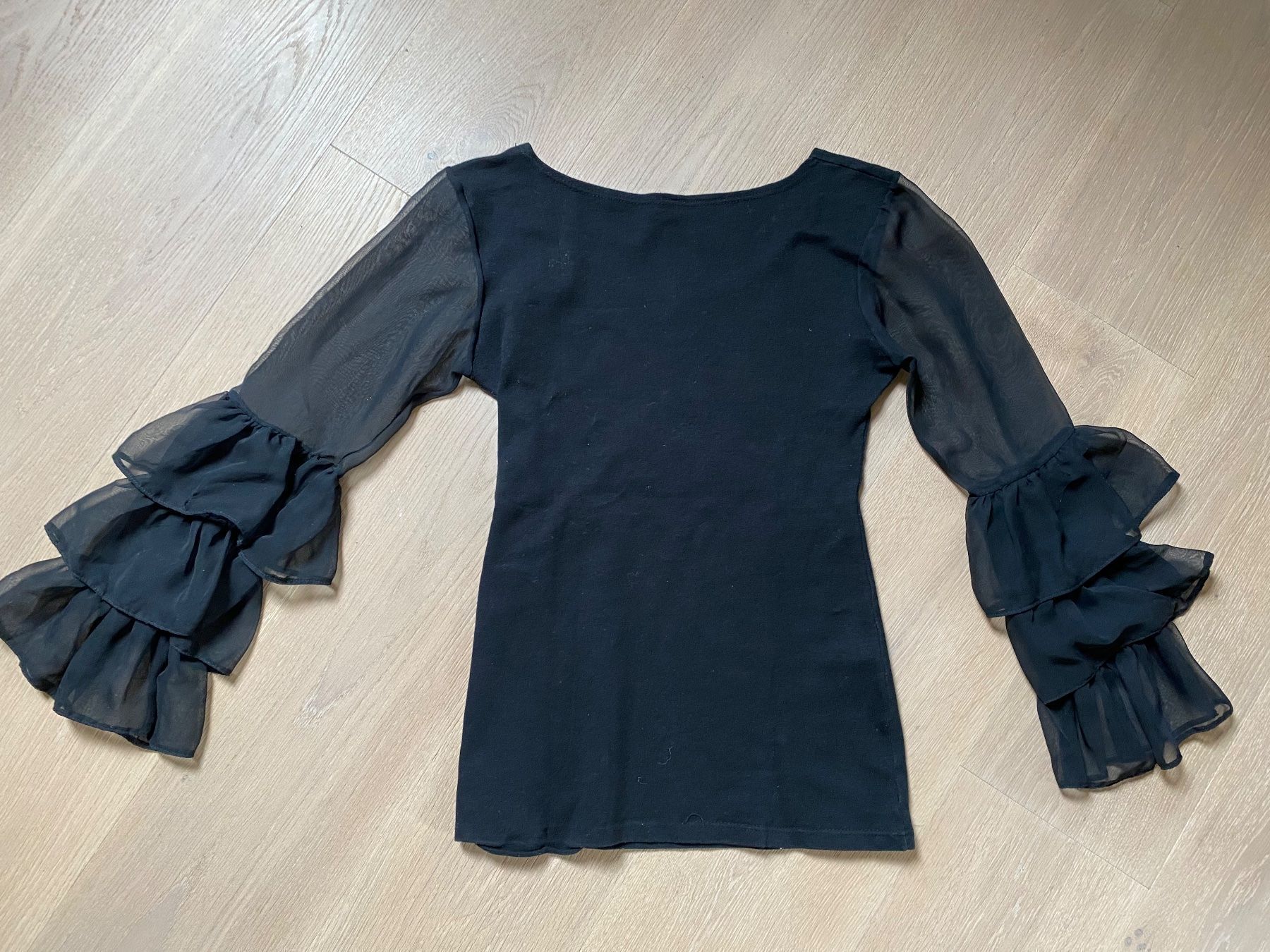 Tops: Schwarzes elegantes Langarm-Shirt Grösse S – Gebraucht aus Winkel von Flyhy2020 1