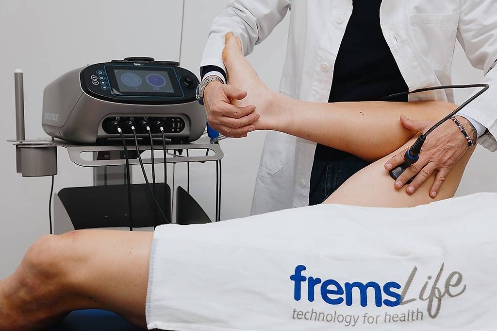 Medizinische Geräte: TECAR Emotion MT100 / Occasion – Neu und originalverpackt aus Pratteln von SwissPhysioOutlet 1