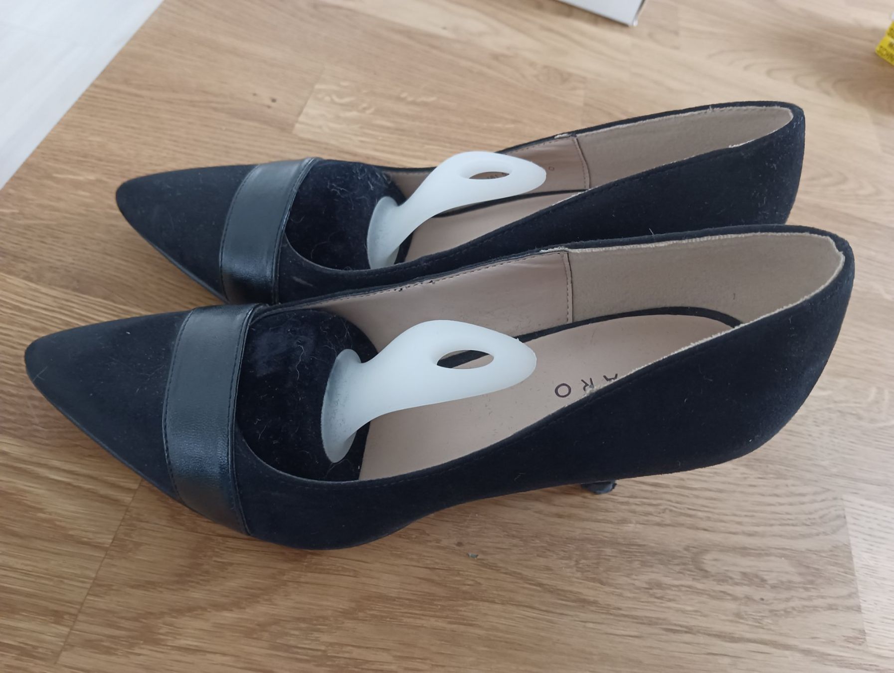 Damenschuhe: Schwarze Pumps Pesaro mit Absatz Gr. 37 – Gebraucht aus Schöfflisdorf von kin_2dp9 3