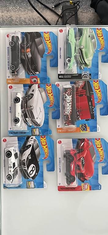Modellini d'auto: Hot Wheels Sammlung – Usato da Pratteln venduto da Tuvalabuhu