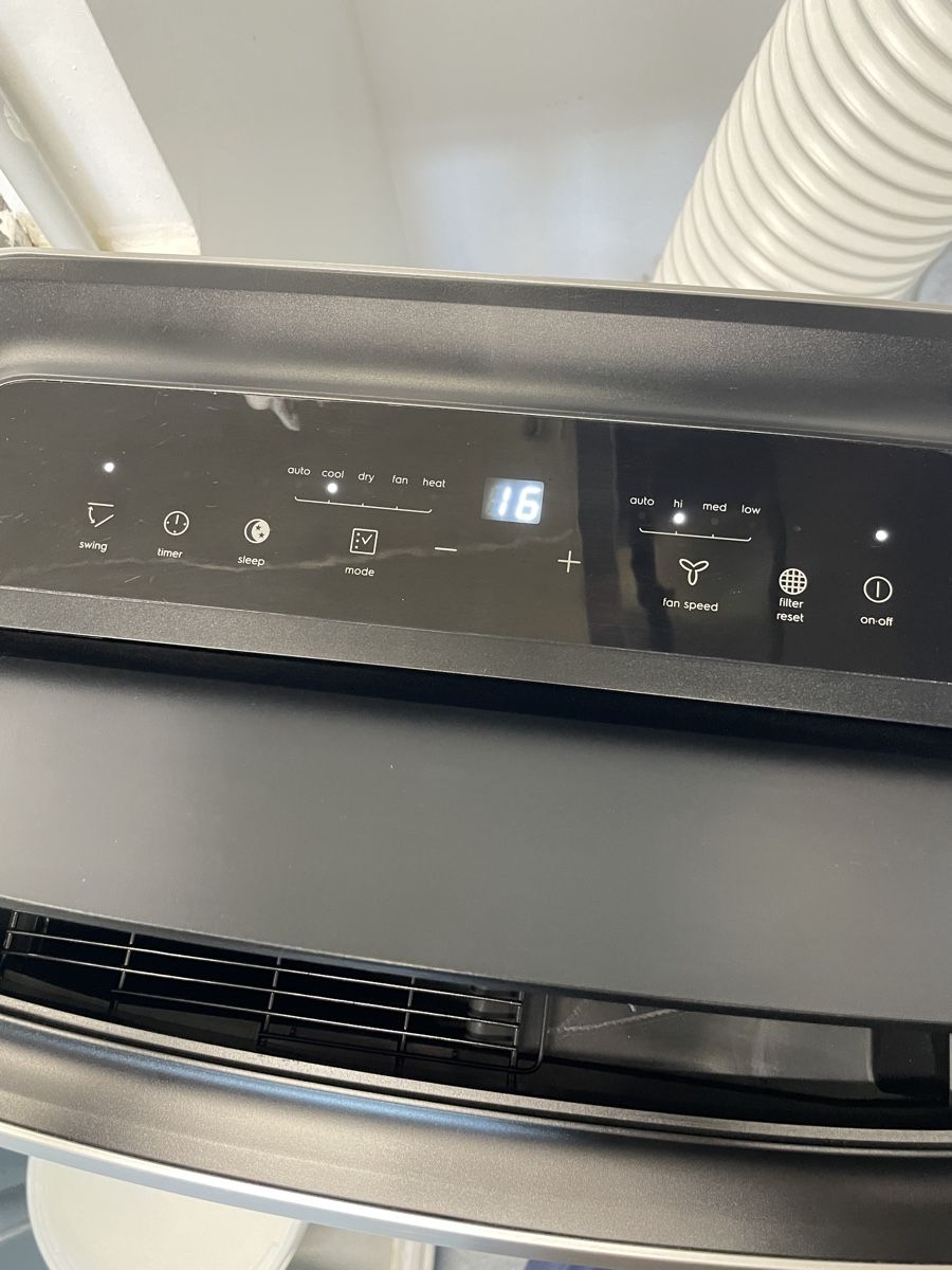 Electrolux Condizionatori: Mobiles Klimagerät Electrolux 12000 BTU – Usato da Schlieren venduto da pec_hf8n 2
