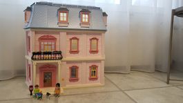 Playmobil Haus rosa