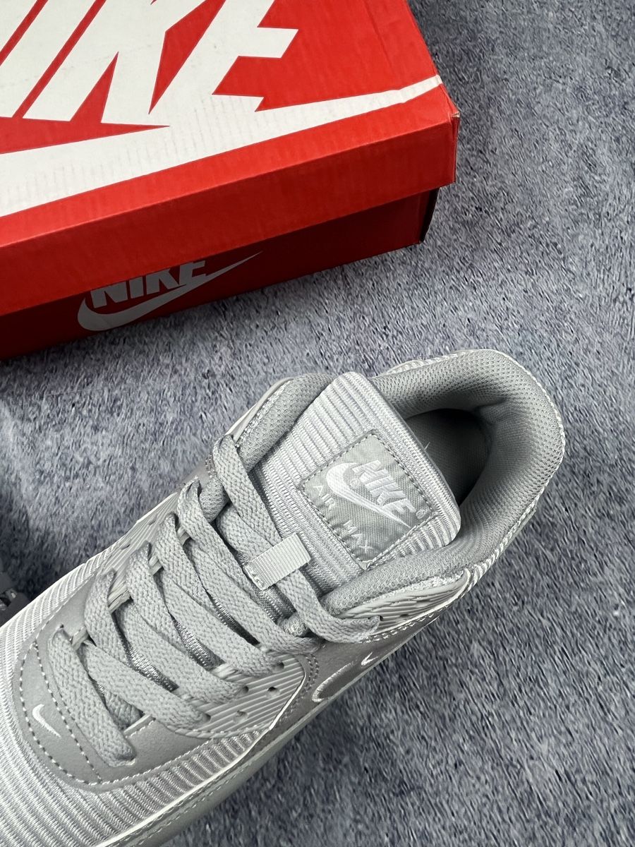 Nike Scarpe da uomo: Nike Air Max 90 Herren grau neue Ware – Nuovo (secondo la descrizione) da Luzern venduto da 041Vintage 5