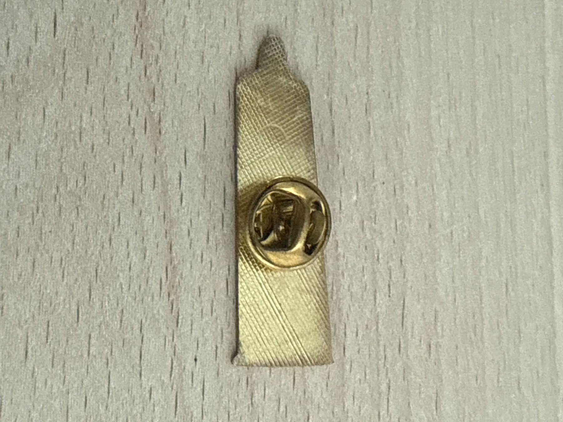 Plaquettes & Badges: Pin Colgate Zahnpasta – D'occasion à Glattbrugg par Schweigmatt 1