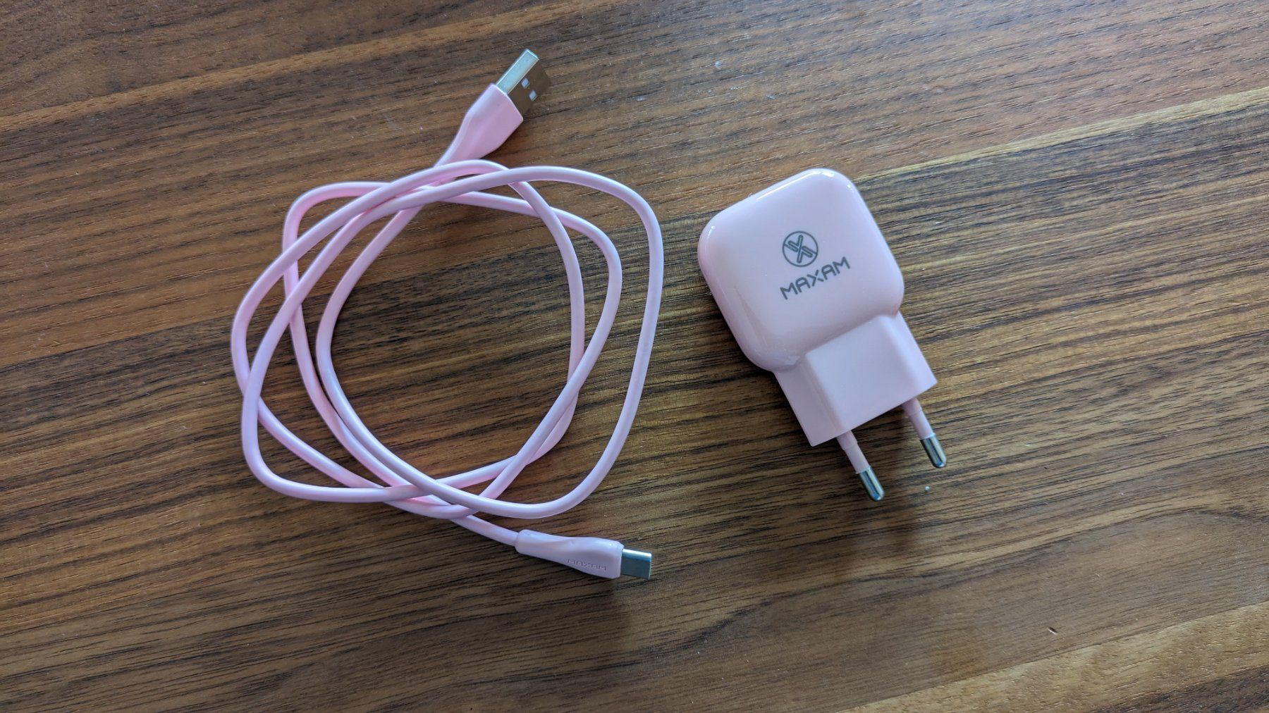 Caricabatterie: USB Ladegerät USB-C – Nuovo (secondo la descrizione) da Dietikon venduto da alinghi44