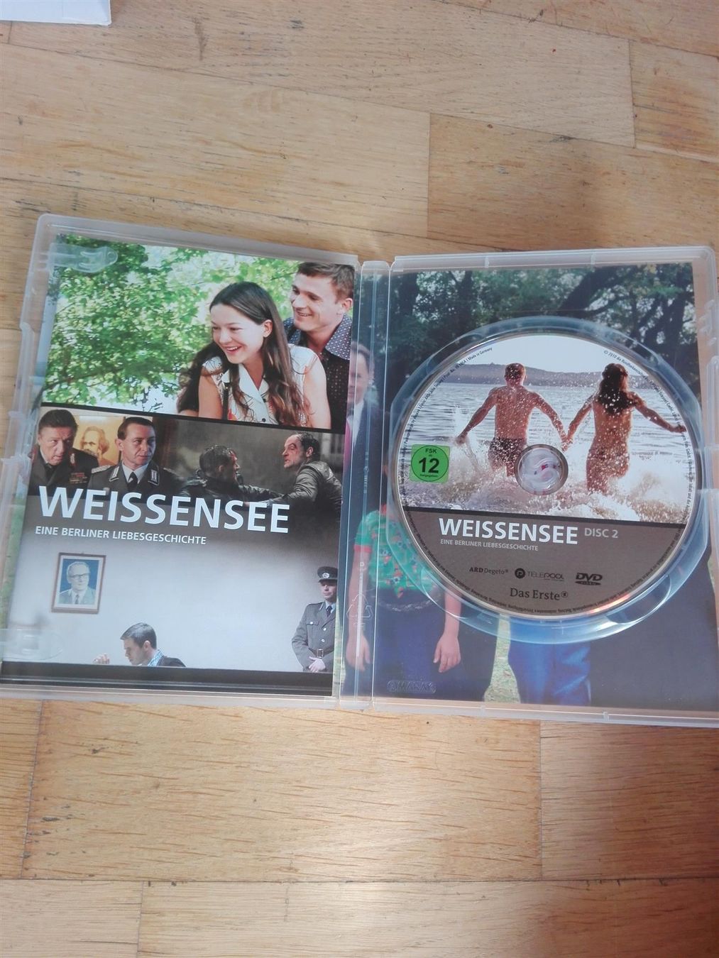 Tutti i DVDs: Weissensee  (Staffel 1 + 2) – Usato da St. Gallen venduto da elkapone 2