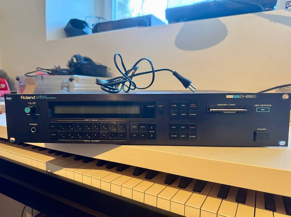 Musikinstrumente: Synthetiseur ROLAND D550 – Gebraucht aus St-Imier von Swann-Thommen 3