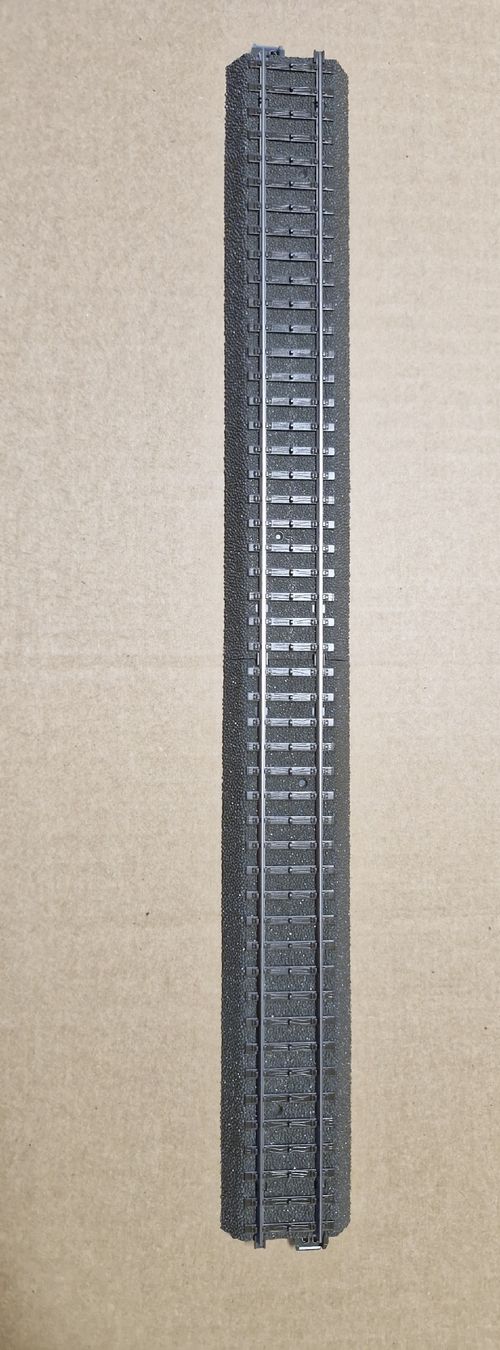 Märklin Modellini di ferrovie: Märklin C-Gleis gerade 24360 – Usato da Bassersdorf venduto da brunneremil
