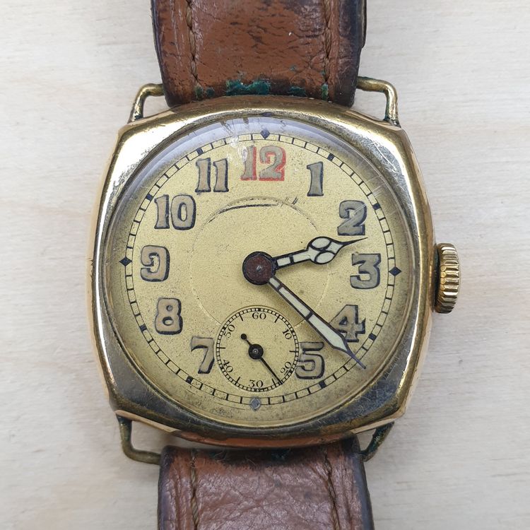 Montre Bracelet Mécanique Junghans Pour Femme - Occasion, Montre Vintage Ou Classique