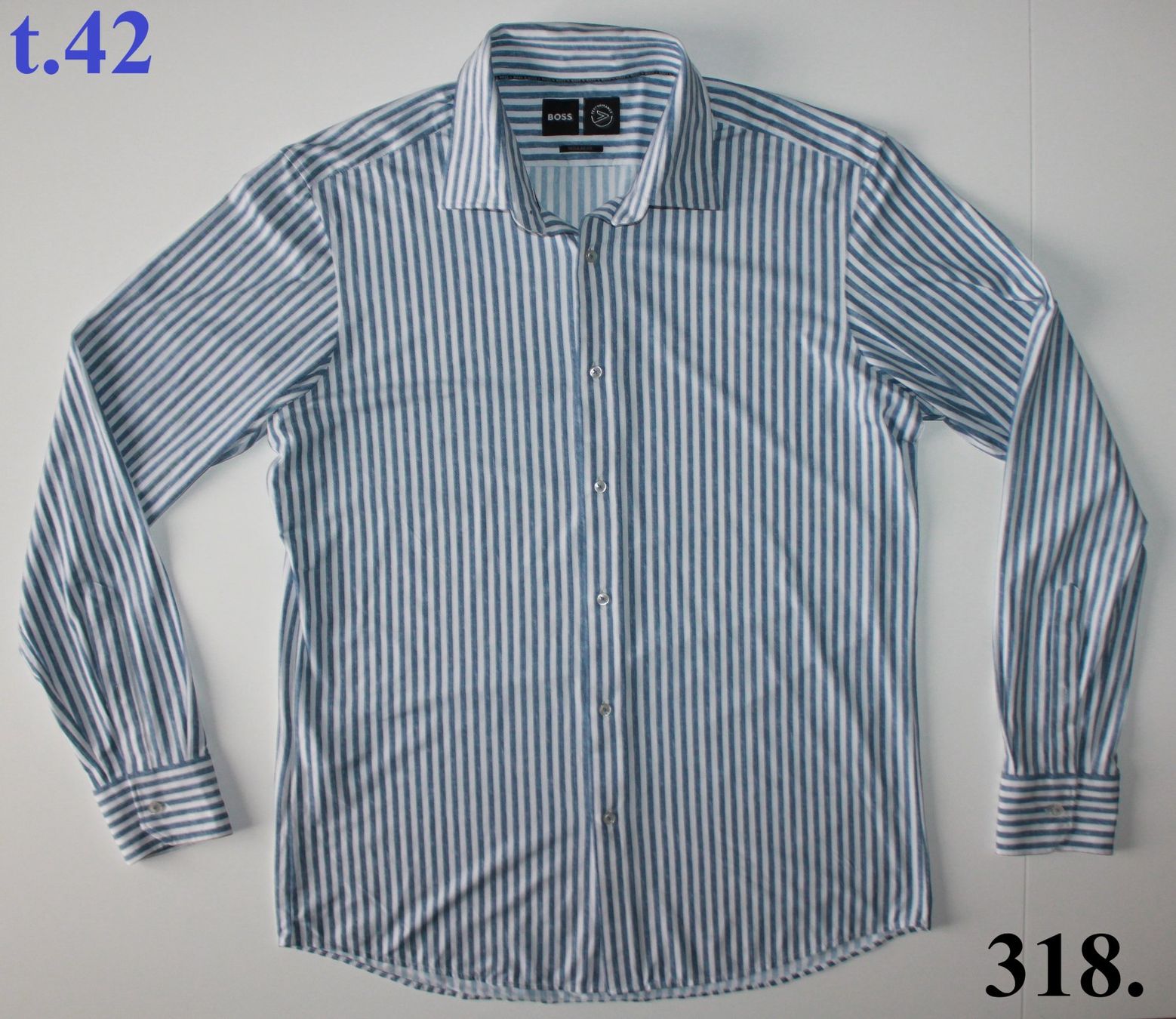 Hugo Boss Chemises: Chemise HUGO BOSS t.42 – D'occasion à Peseux par Gilloss