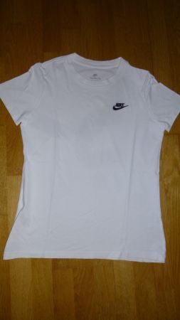 Nike-Damen-T-Shirt weiss, Basic, Grösse S