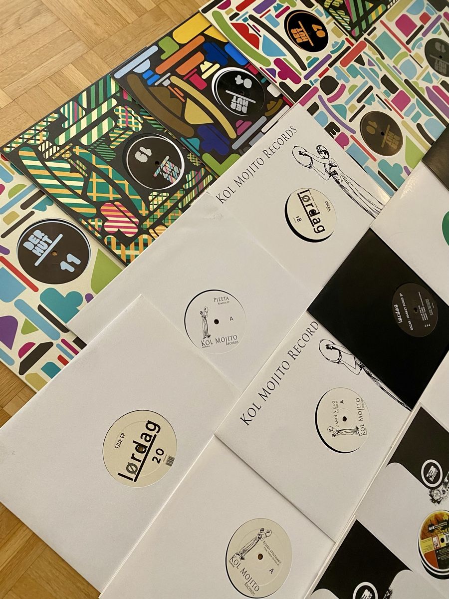 Schallplatten: Vinylsammlung Techno Minimal House – Gebraucht aus Möhlin von Devilspunchbowl 1