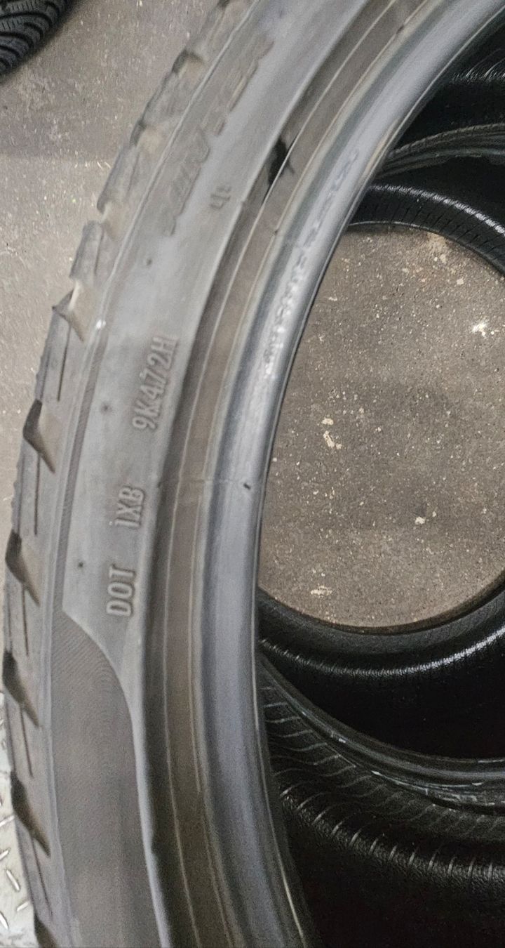 Pirelli Pneus & Kompletträder: Pirelli Winter Pneu 235/35 R20 4mm – Gebraucht aus Wohlen AG von mmuell111 4