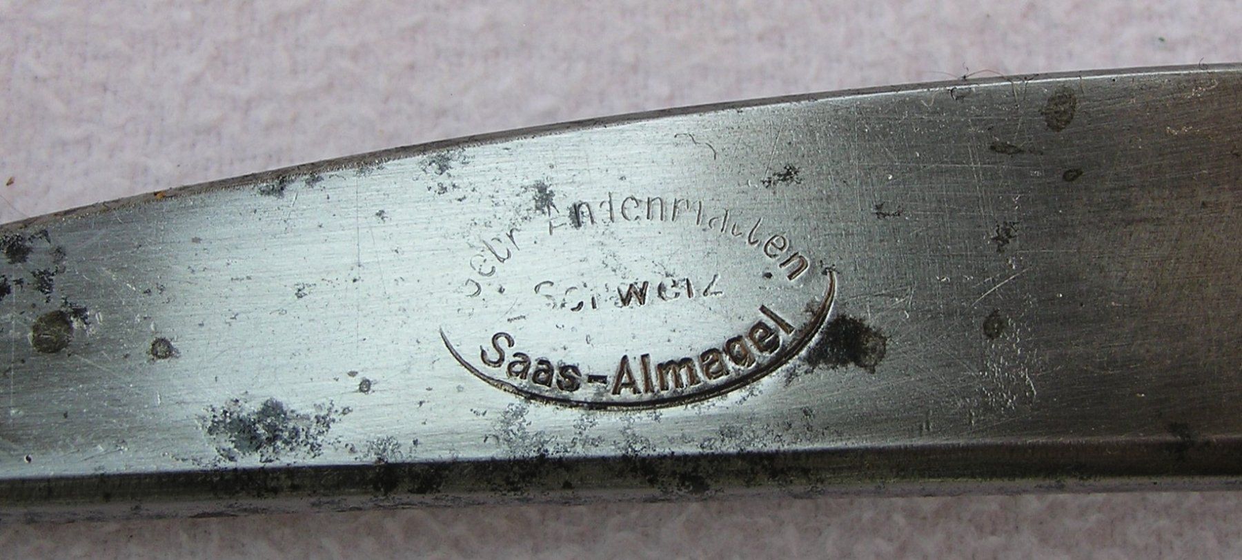 Kletterausrüstungen: ALTER EISPICKEL PIOLET GEBR. ANDENMATTEN SAAS ALMAGELL – Gebraucht aus Grenchen von Antique-hunter 3