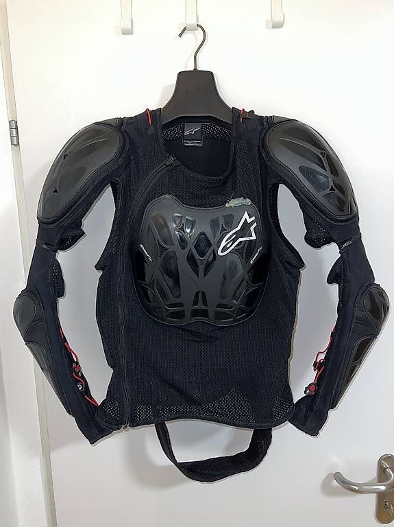 Alpinestars Protezioni & Imbottiture: Alpinestars Tech 3 jacket protector. Taglia M – Usato da Zürich venduto da Avanin