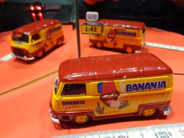 Renault Estafette  1:43 (ohne Box) IXO  >  (H12)