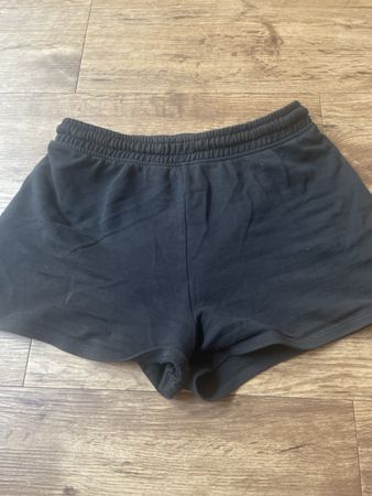 Kurze Hose 
