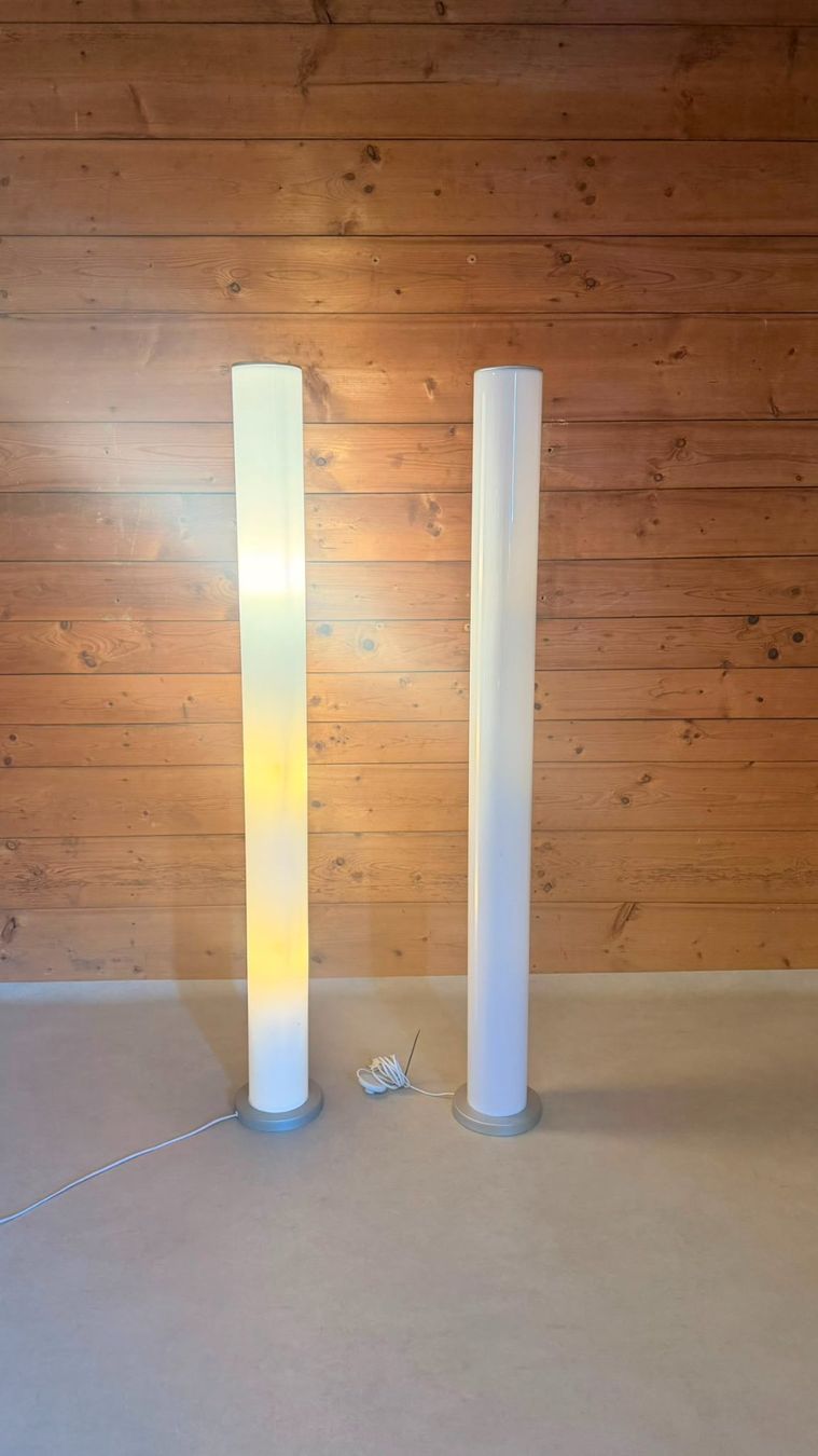 Lampade: Moderne Röhren Stehlampe Säule Stehleuchte – Usato da Rickenbach ZH venduto da Der-Insider