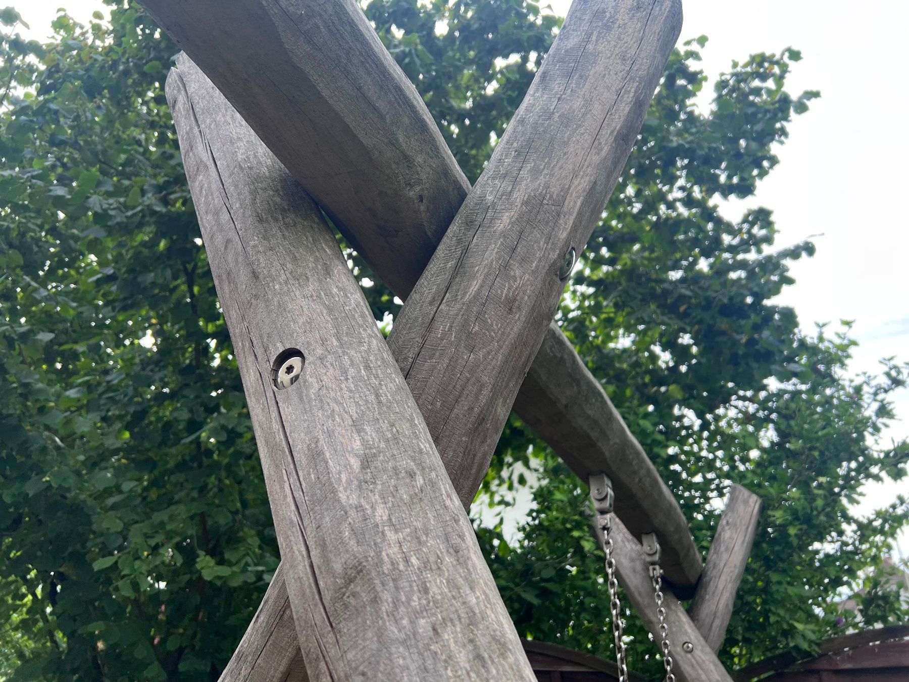 Autre balançoires de jardin: Schaukel aus Robinienholz – D'occasion à Münchenstein par haslerch 1