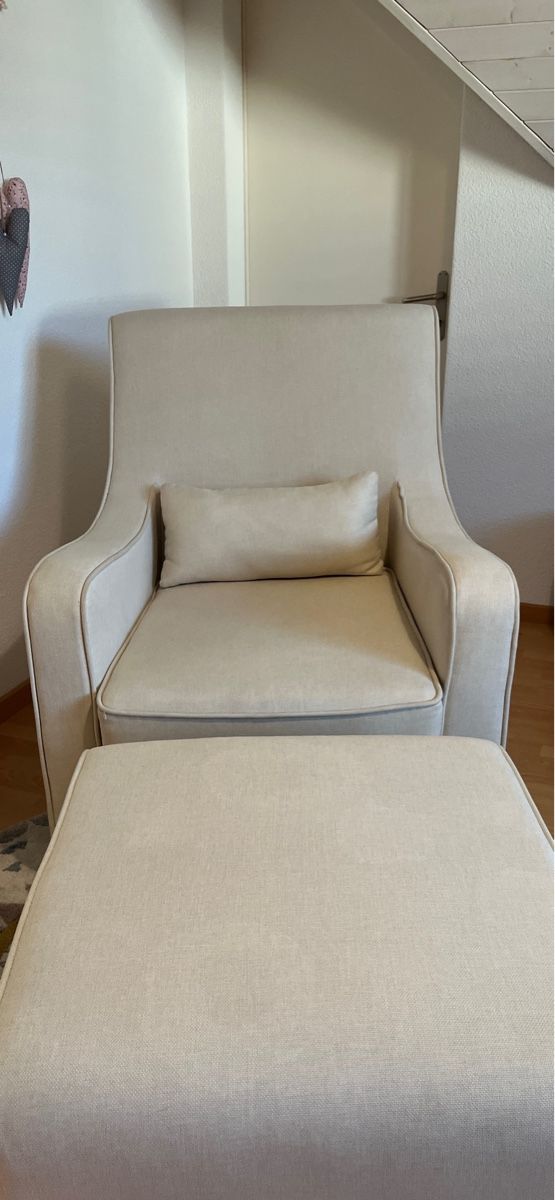 Sessel: Sessel mit Hocker hellbeige – Gebraucht aus Dietwil von gislerrahel 1