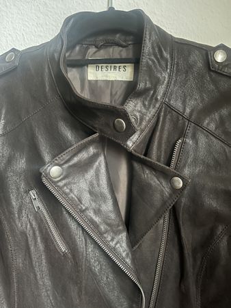 Coole braune Lederjacke von Desires