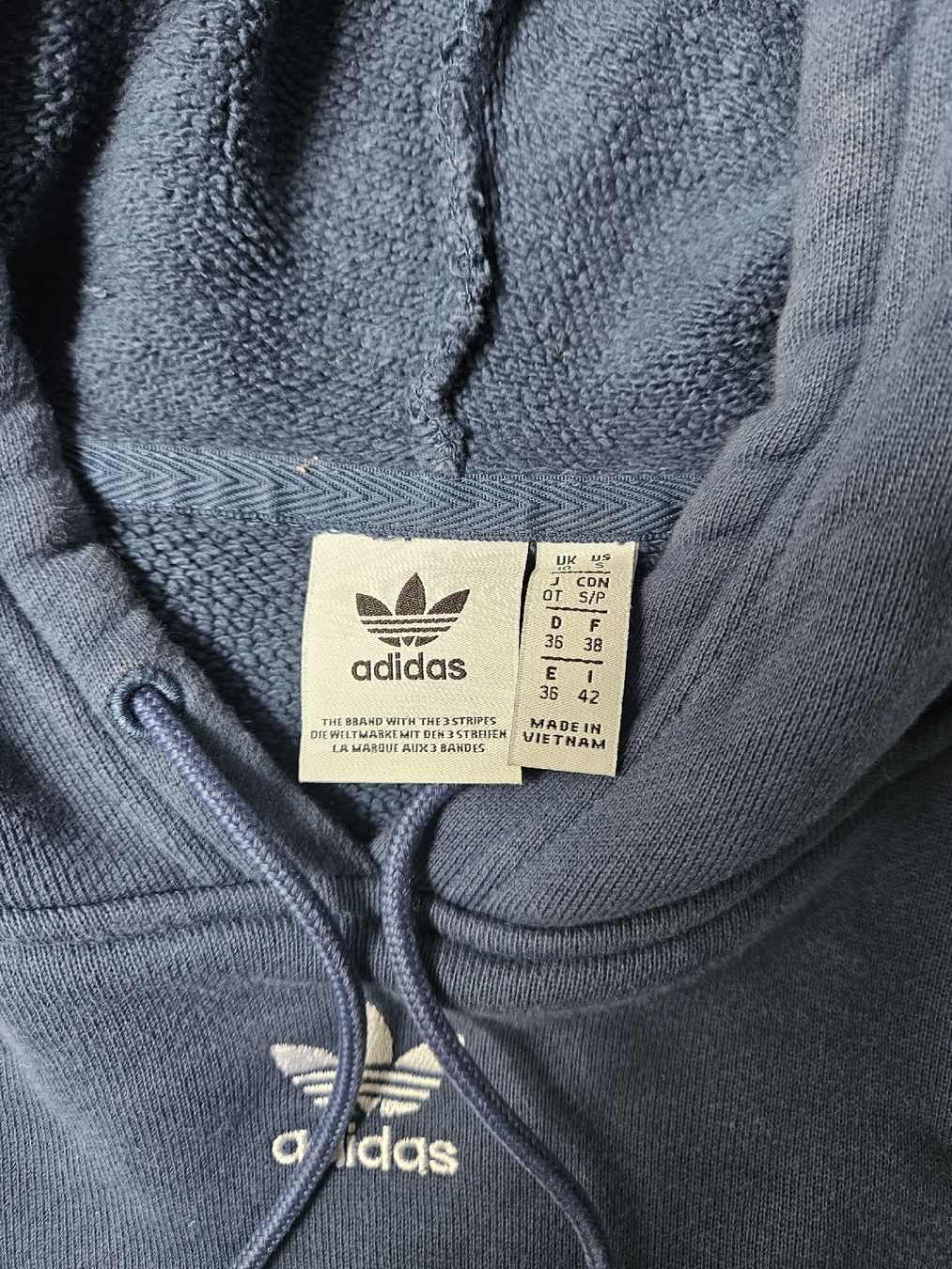Adidas Pullover & Sweatshirts: Adidas Hoddie blau – Gebraucht aus Fehren von hxna36 1