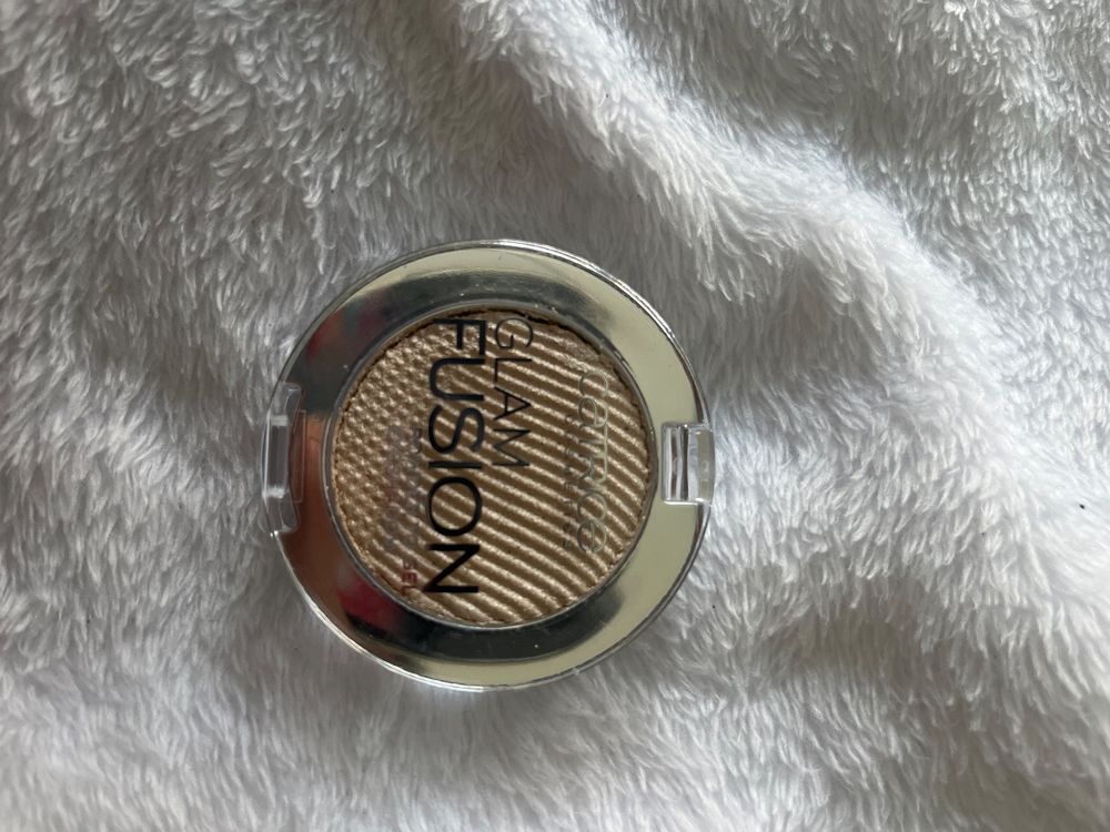 Neu Glam Fusion Powder to Gel eyeshadow Kaufen auf Ricardo