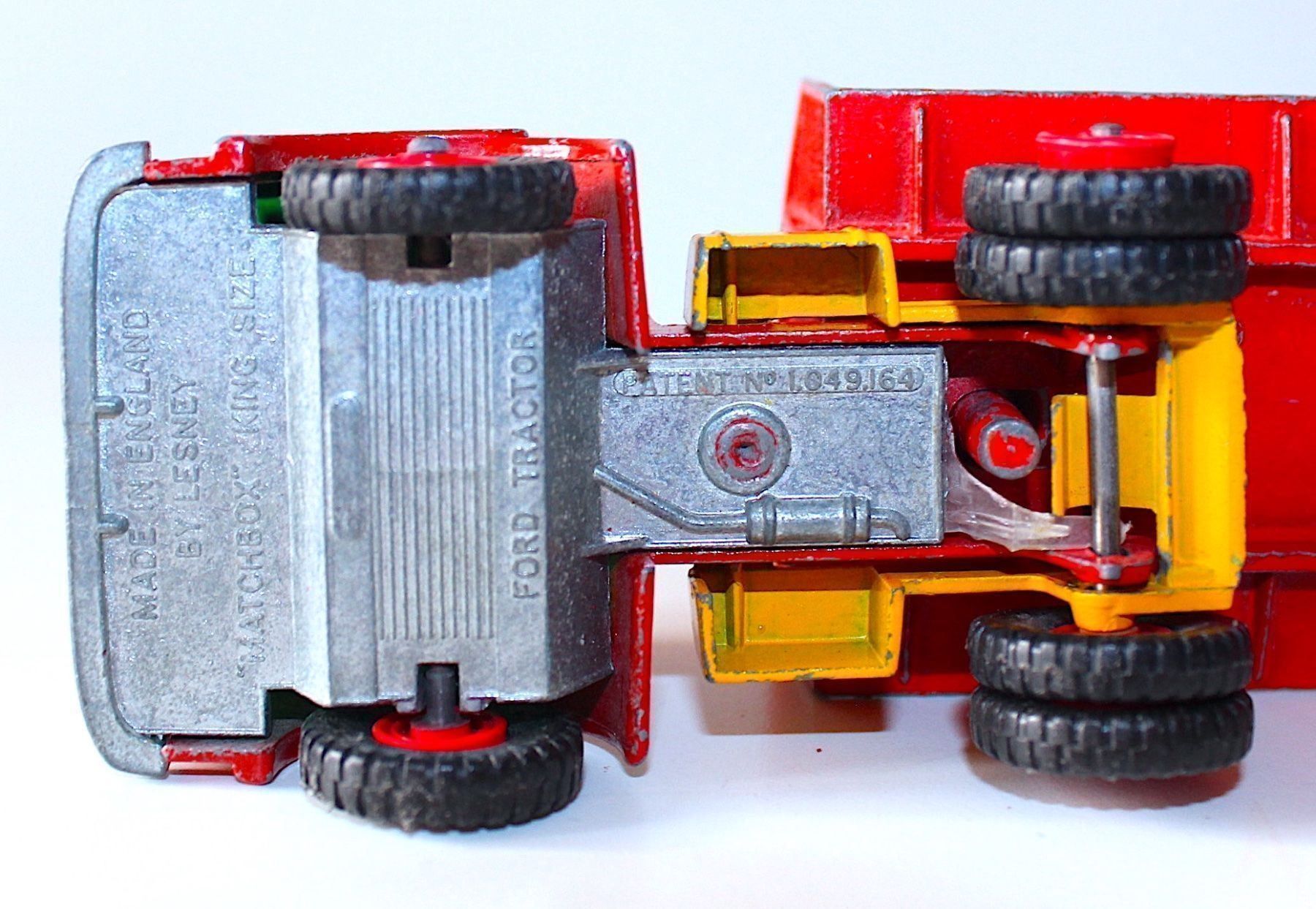 Lesney Spielzeuge: VINTAGE SCHÖNER FORD TRAKTOR MIT AUFLEGER LESNEY – Gebraucht aus Ipsach von Merlux 5