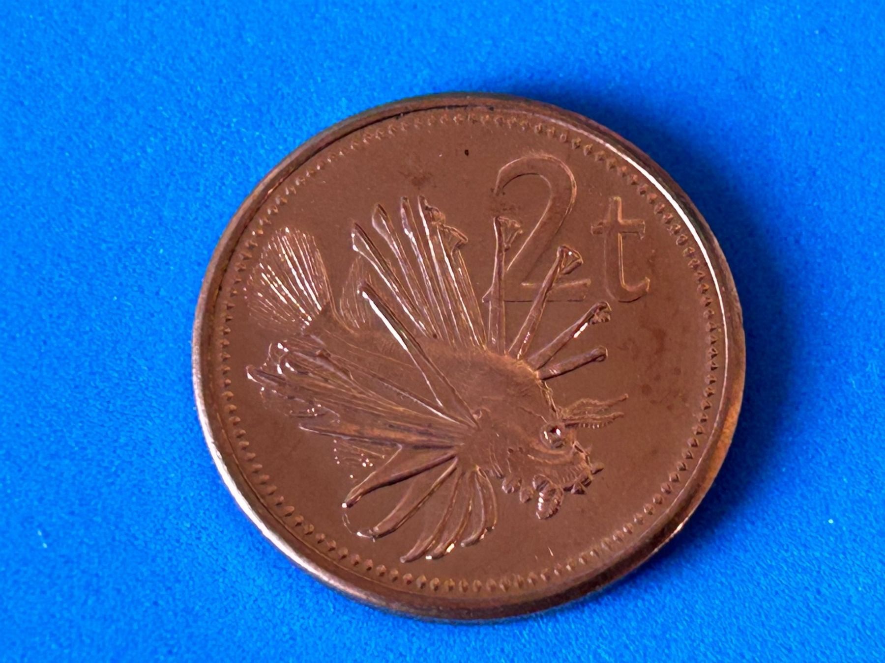 Alle Münzen: Papua New Guinea - 1 & 2 Toea coins – Gebraucht aus Corcelles NE von AJKader 6