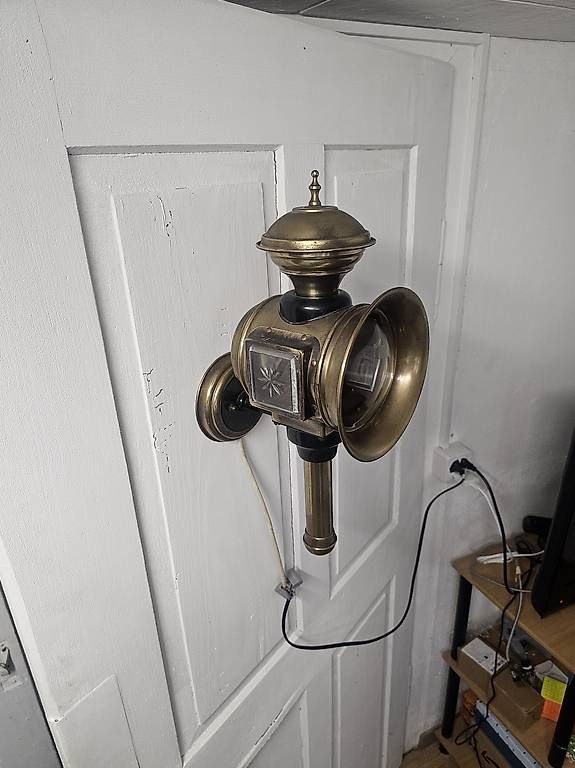 Lampade: Vintage Wandleuchte / Laterne – Usato da Weiningen TG venduto da Briandickenmann 1