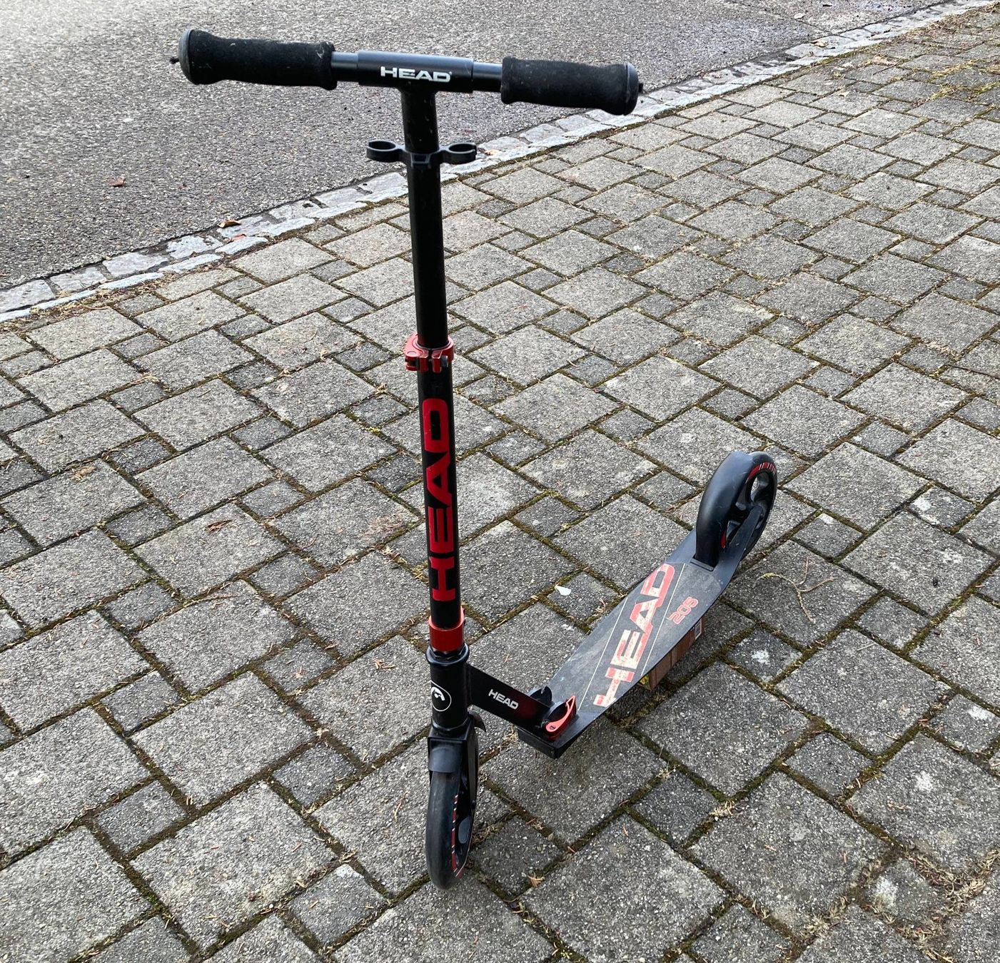 Kickboard: Tretroller / Scooter schwarz – Usato da Kirchberg SG venduto da rob_zjc9 1