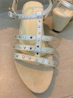 Scarpe da donna: SaNdaLette – Usato da Winkel venduto da zeho
