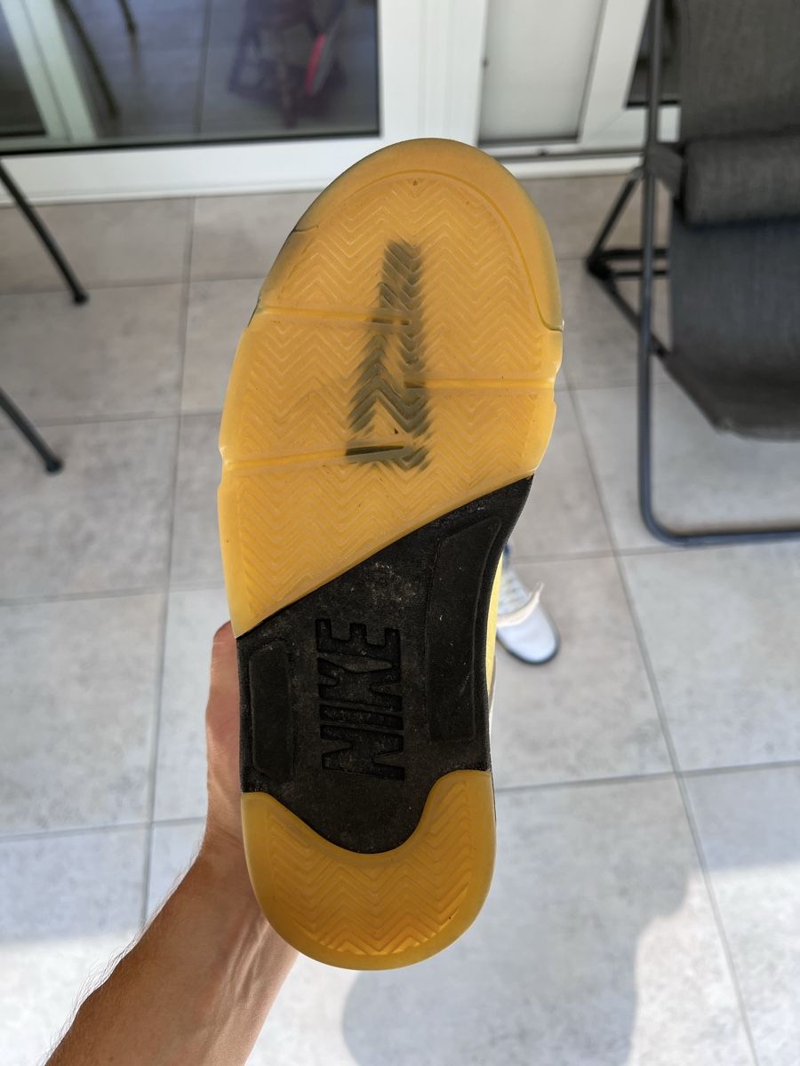 Jordan Herrenschuhe: Jordan 5 A Ma Maniére Dawn – Gebraucht aus Gordola von igo_9qdh 5