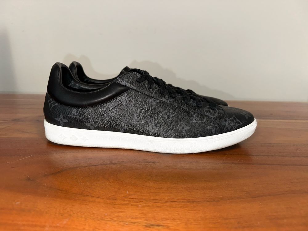 Louis Vuitton Scarpe da uomo: Louis Vuitton Luxembourg Sneaker 👟 Monogram Eclipse Gr. 46 – Usato da Zürich venduto da swizzmember