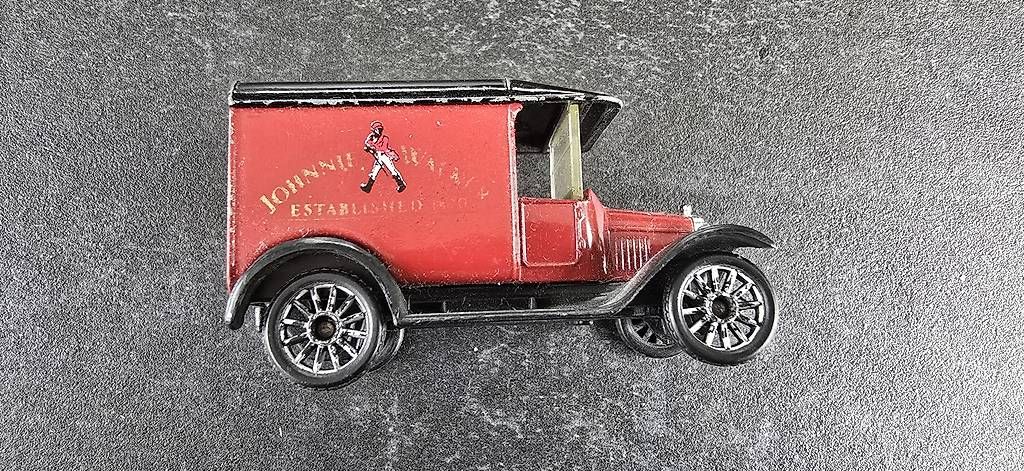 Corgi Toys Modellini d'auto: Corgi Weetabix van, truck + J. Walker delivery. – Usato da Dietikon venduto da abarth03 4