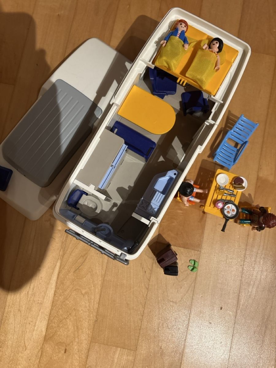 Playmobil Spielzeuge: Playmobil Camper – Gebraucht aus Nottwil von wasserlufterde