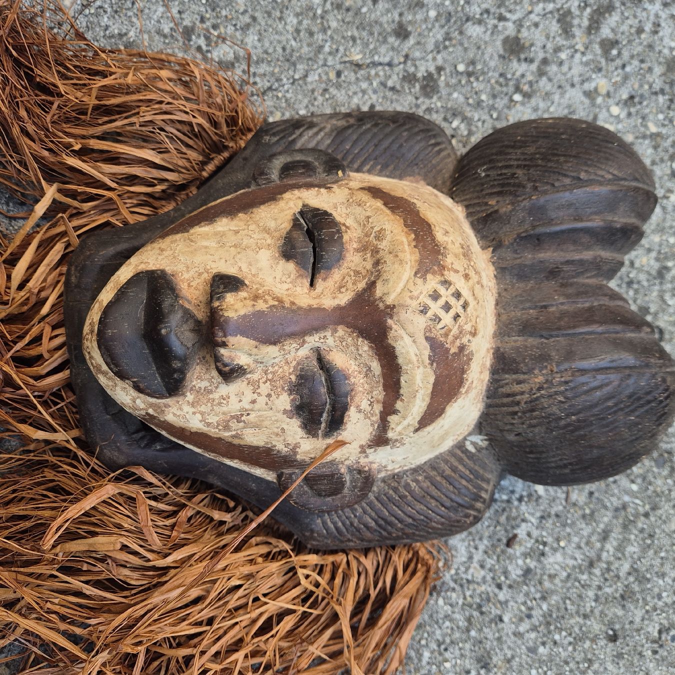 Internationale Kunst: masque  – Gebraucht aus Genthod von Lenas9 2