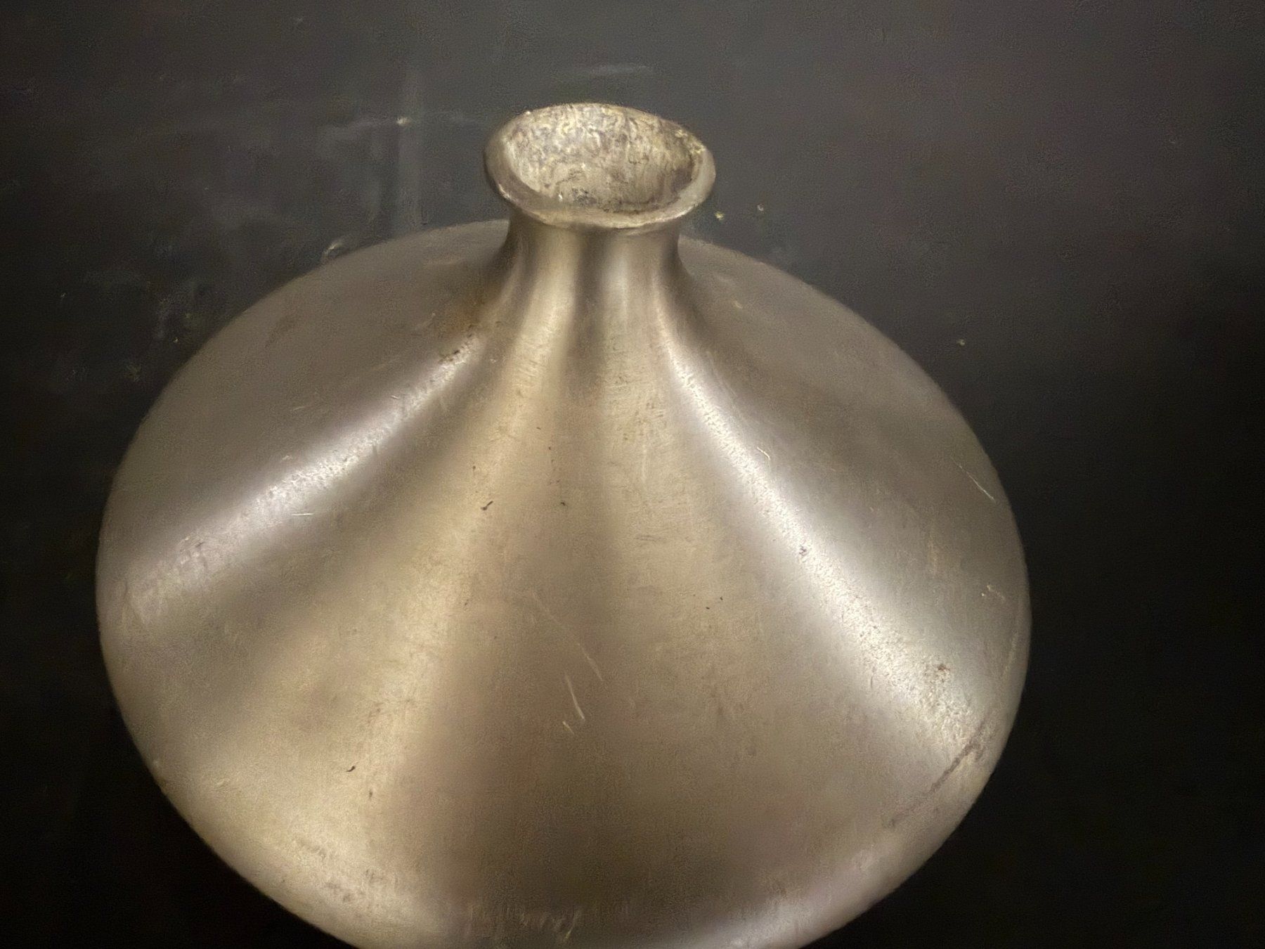 Vase & Récipients: Vase aus Zinn – D'occasion à Muri b. Bern par Salobre