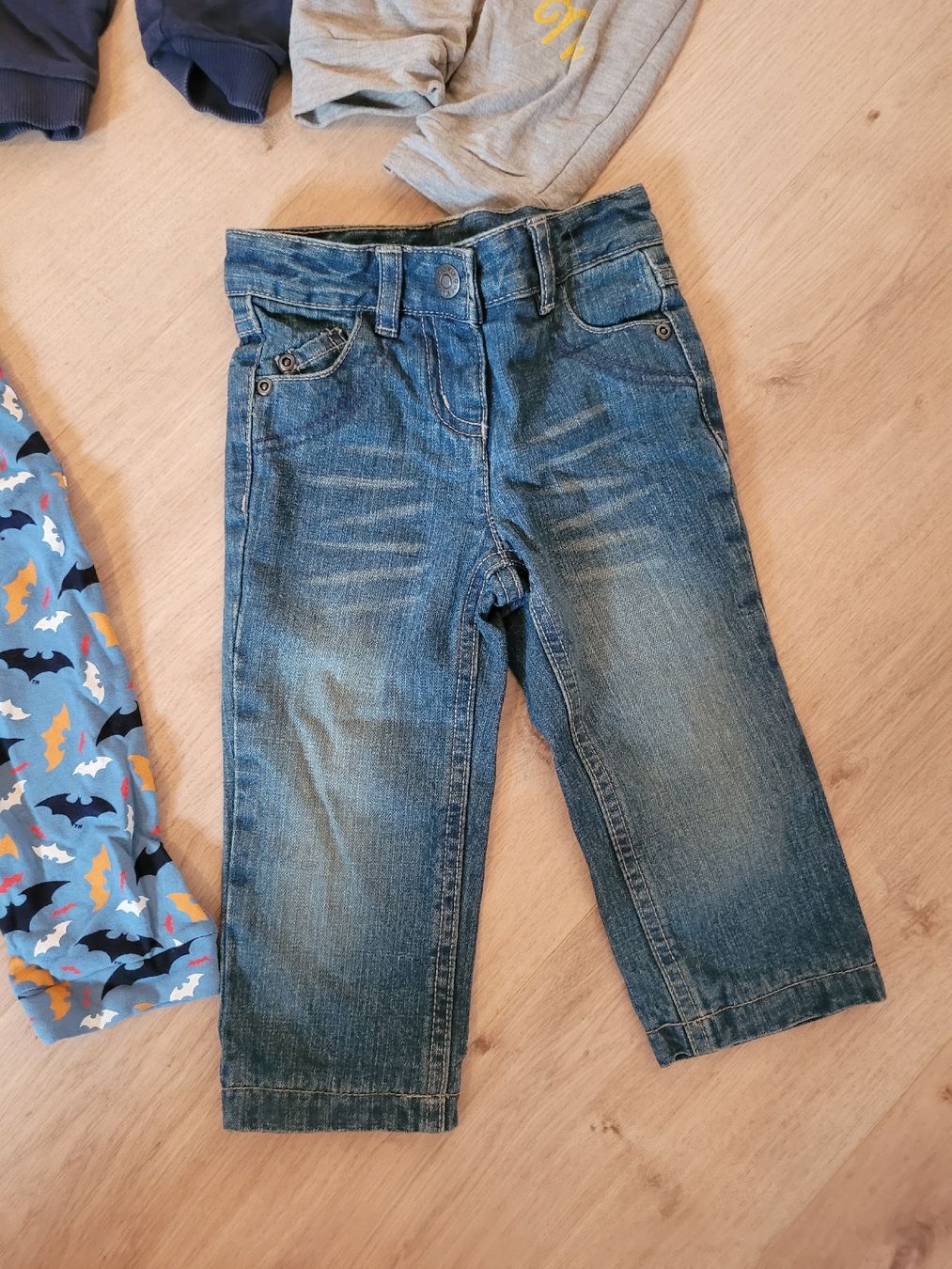 Pantaloni: 5 Hosen Gr. 86 – Usato da Lupsingen venduto da sta_wgg5 2