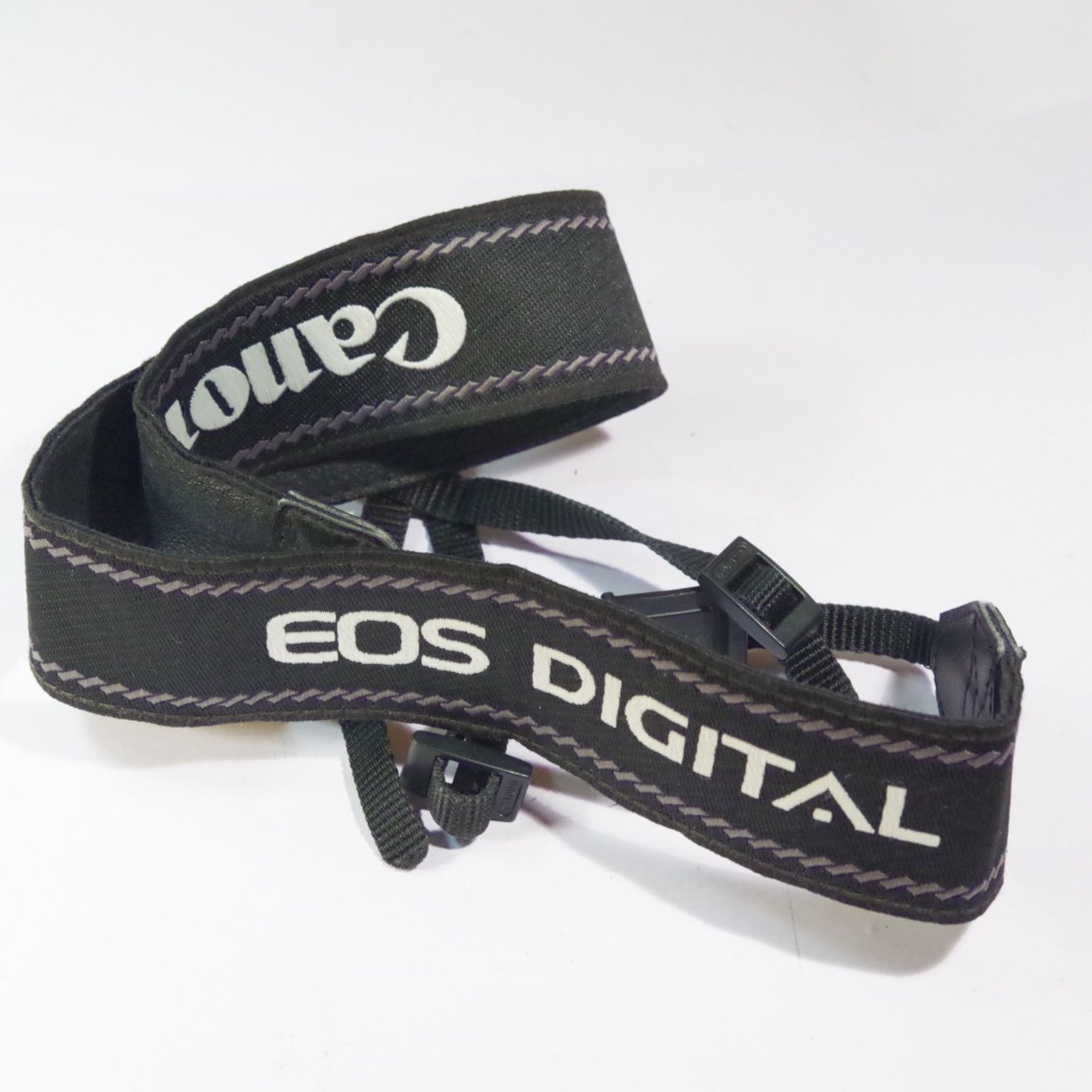 Canon Altri Accessori: Canon EOS Digital Kameragurt – Usato da Erlinsbach venduto da foto_5018
