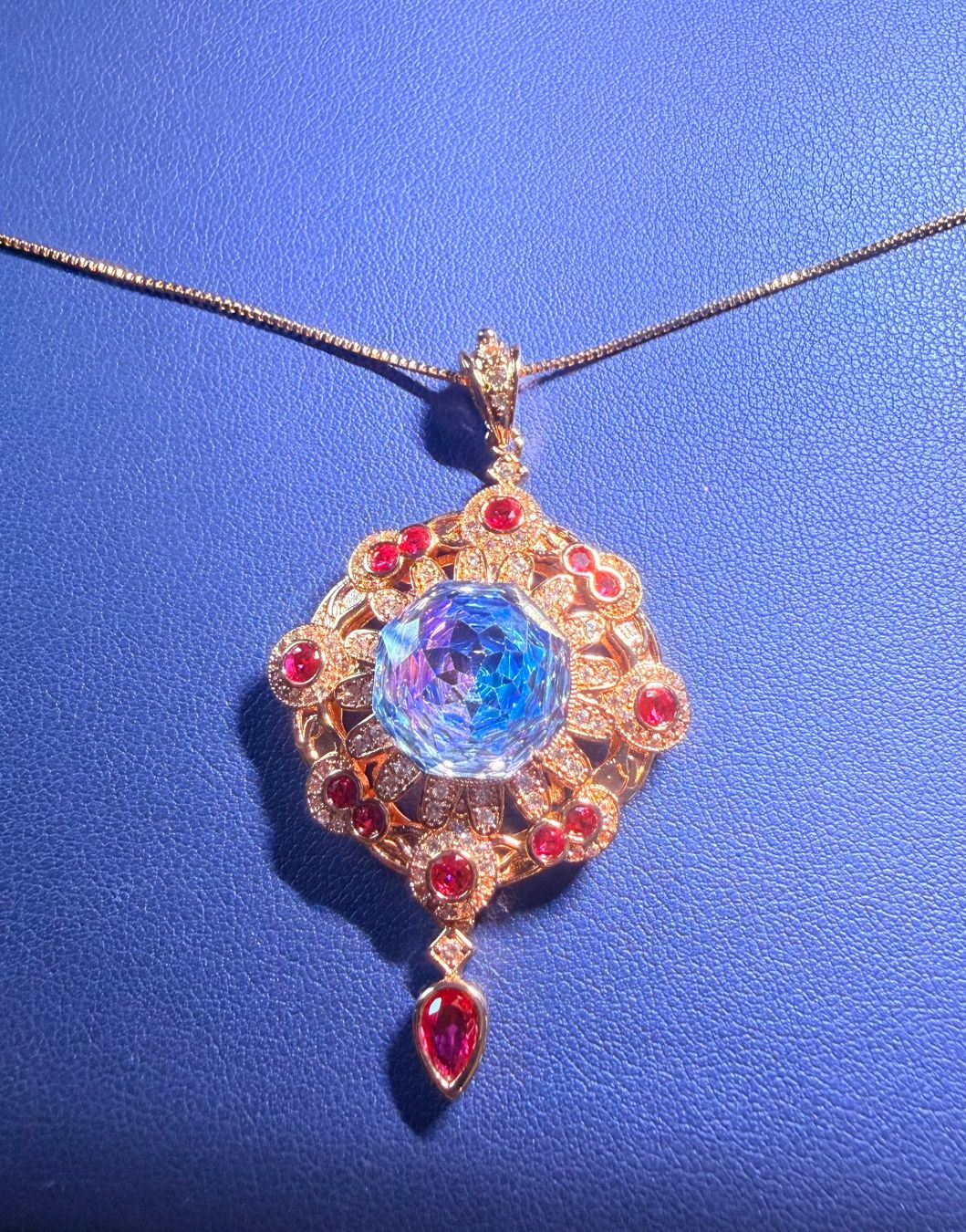 Catenine: Collier Églantine – Nuovo e nell'imballaggio originale da St-Maurice venduto da Sandrinette123 2