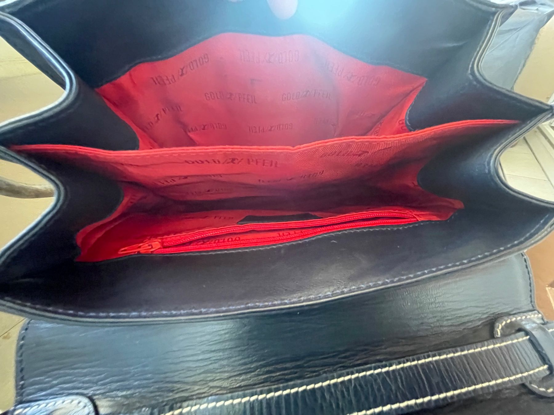 Borse da donna: Vintage Goldpfeil Tasche dunkelblau – Usato da Bern venduto da Rigoler 5
