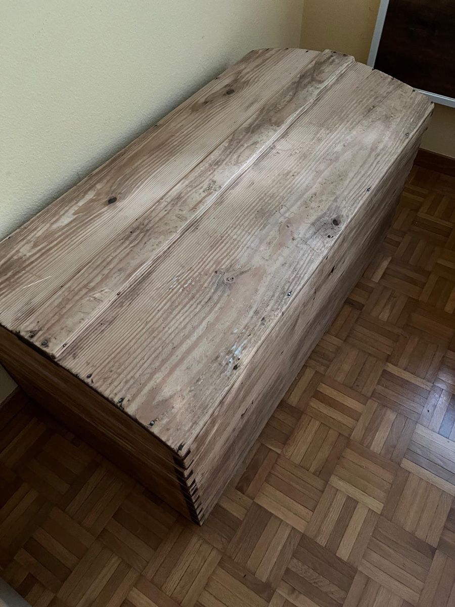 Cassapanche: Gratis: Truhe Holz antik rustikal Gebraucht – Usato da Schwerzenbach venduto da Beni. 2
