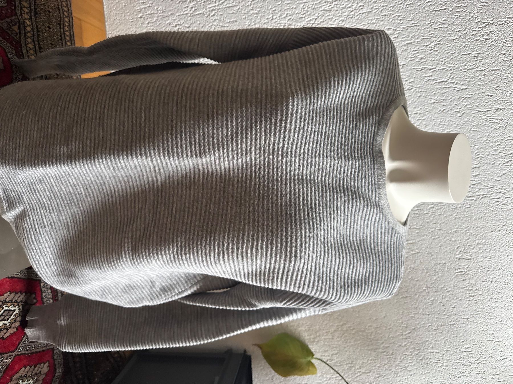 Pulls & Sweat-shirts: Grauer Pullover, KITCHENER! Super Qualität – D'occasion à Belp par naqua5 4
