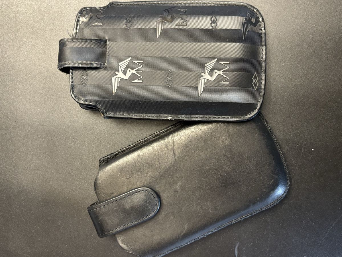 Apple Cover & Protezioni schermo: Maison Mollerus iPhone 4 Tasche – Usato da Goldach venduto da Eme 1