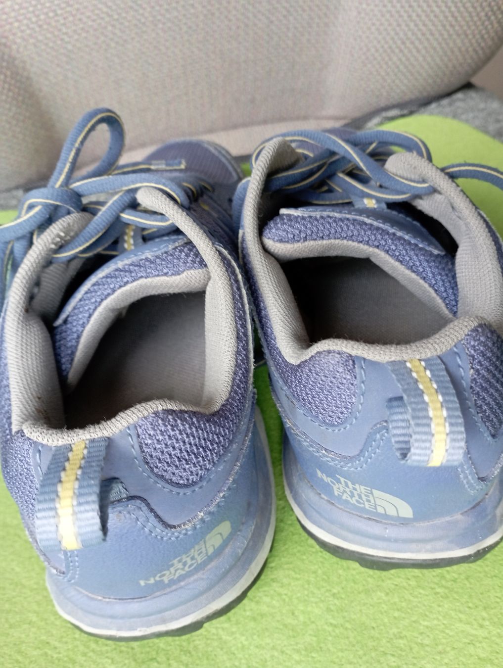 North Face Herrenschuhe: Sportschuhe The North Face 37 grau – Gebraucht aus Wettingen von zadina39 1